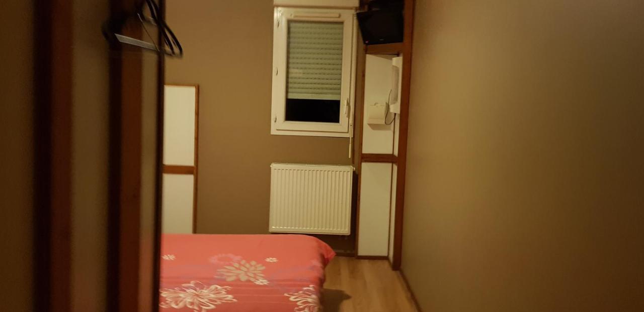 Hotel Eco Logis Espace Bellevue Séméac 외부 사진